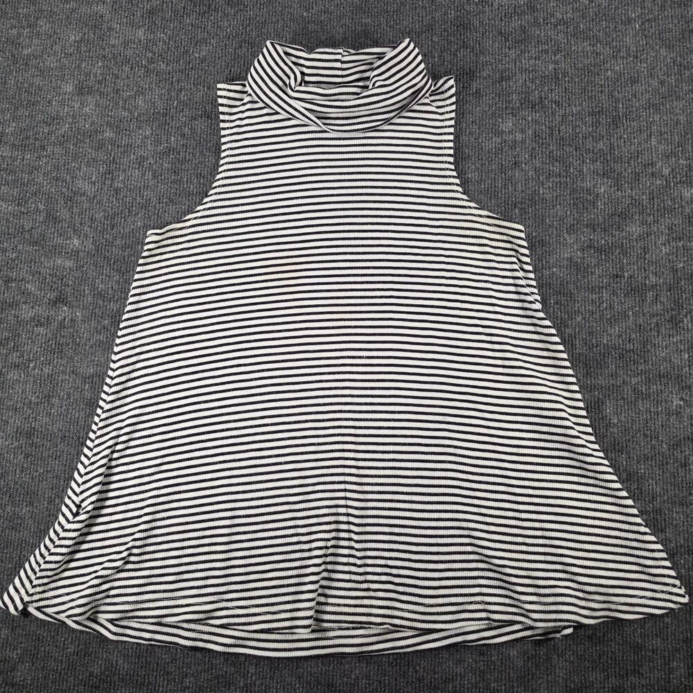 Puella Women's Black and White Vest